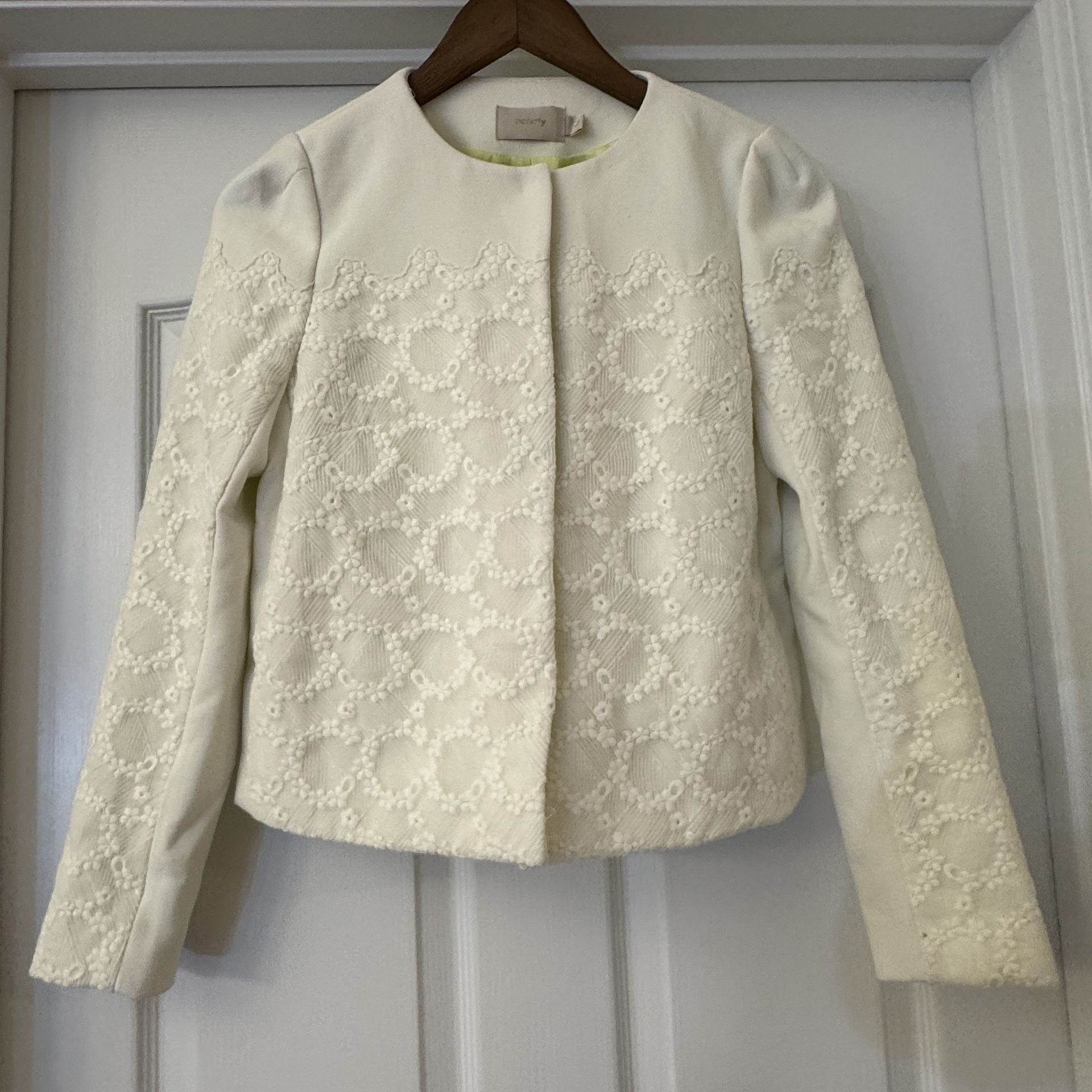 Ochirly Cream White Embroidered Jacket – Size M 
