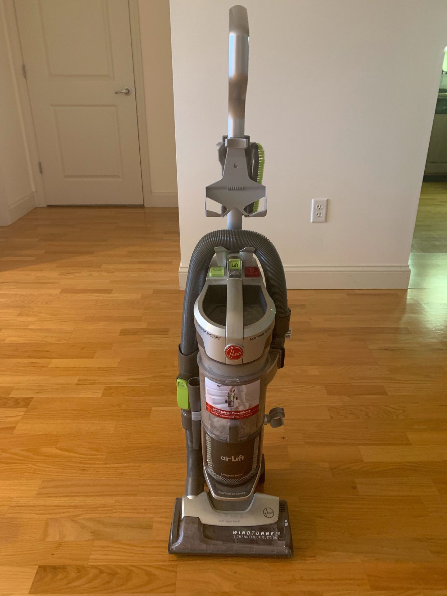 Hoover lift vacuum cleaner $50 (like new)
