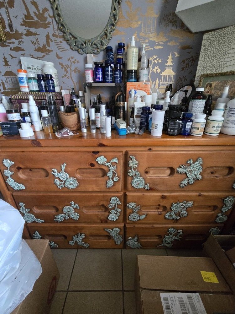 Wooden Bedroom Set 