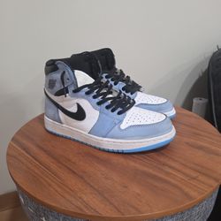 Jordan 1 University Blue 
