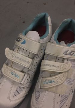 Louis Garneau biking shoes size 38