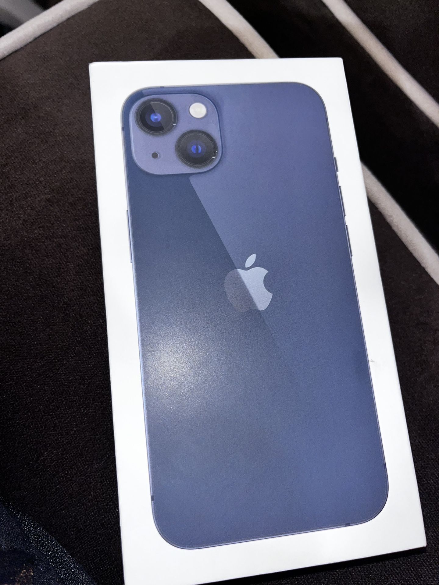 iPhone 13 (unlocked)