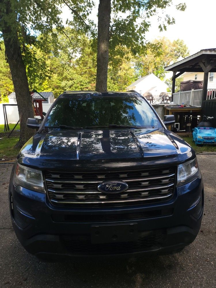 2017 Ford Explorer