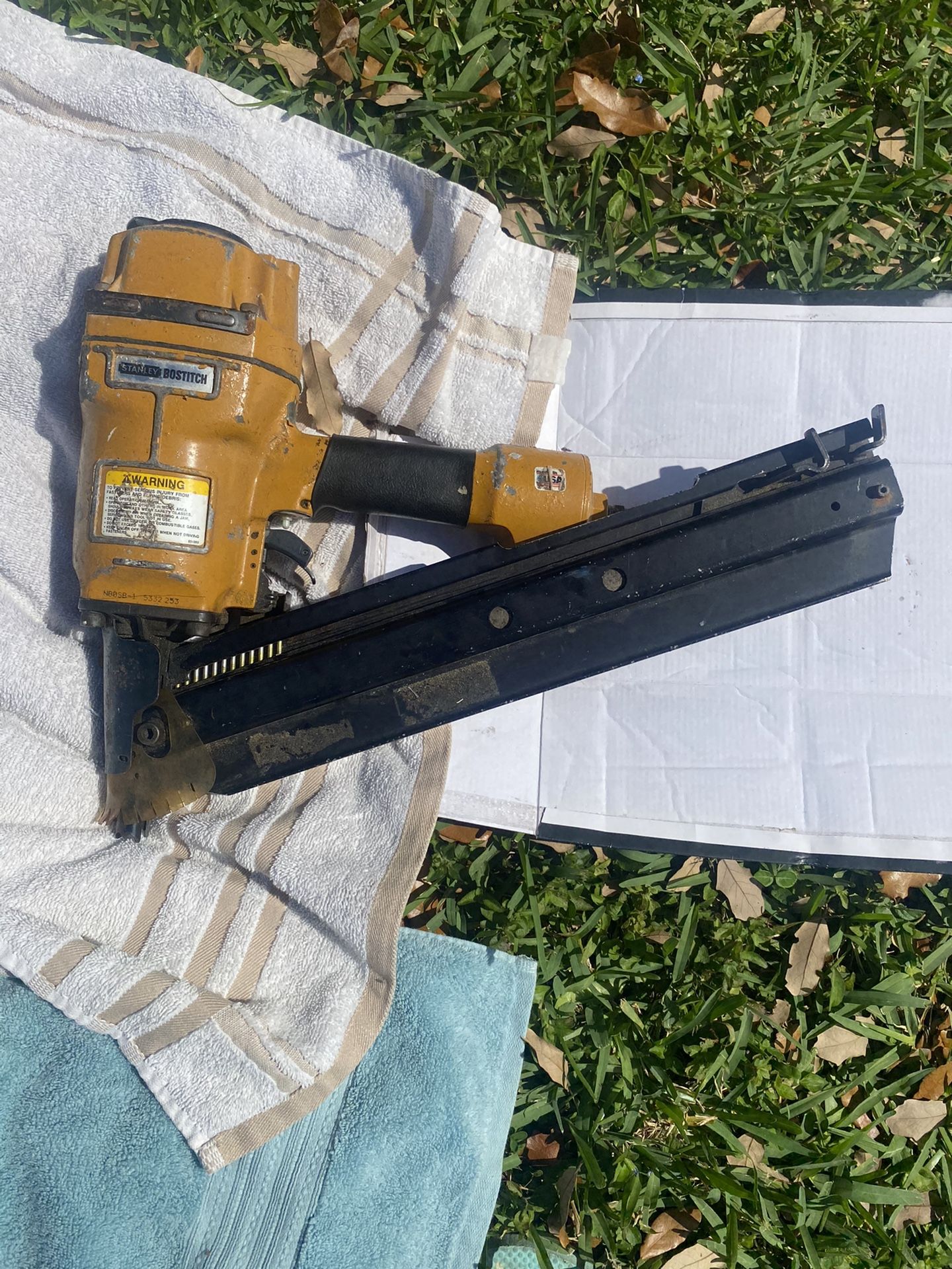 Stanley Bosttch Frame Nail Gun