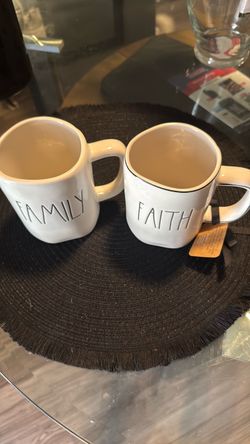 Rae Dunn mugs