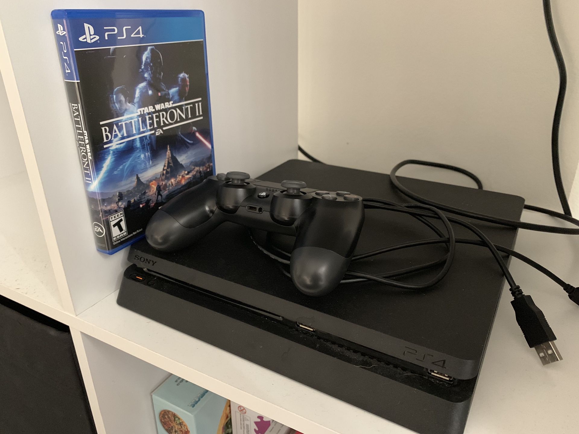 Playstation 4 Slim 500GB with Star Wars Battlefront 2 and controller included