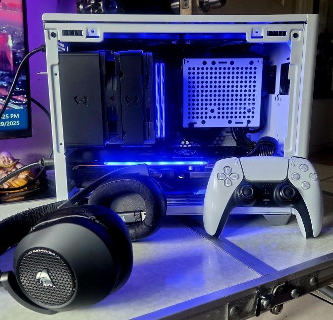 PC INTEL I7 13700K WITH RX 6950 XT BUNDLE