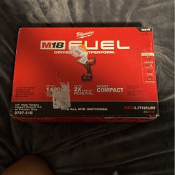 Milwaukee M18 FUEL 18-Volt Lithium-Ion Brushless Cordless 1/2 in. Impact Wrench w/Friction Ring Kit w/One 5.0 Ah Battery and Bag