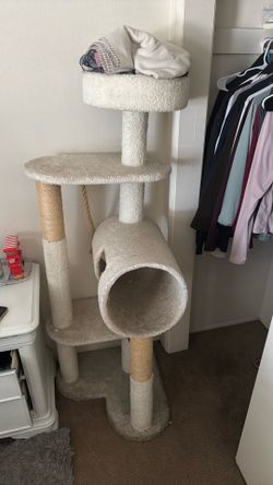 5 foot cat tower