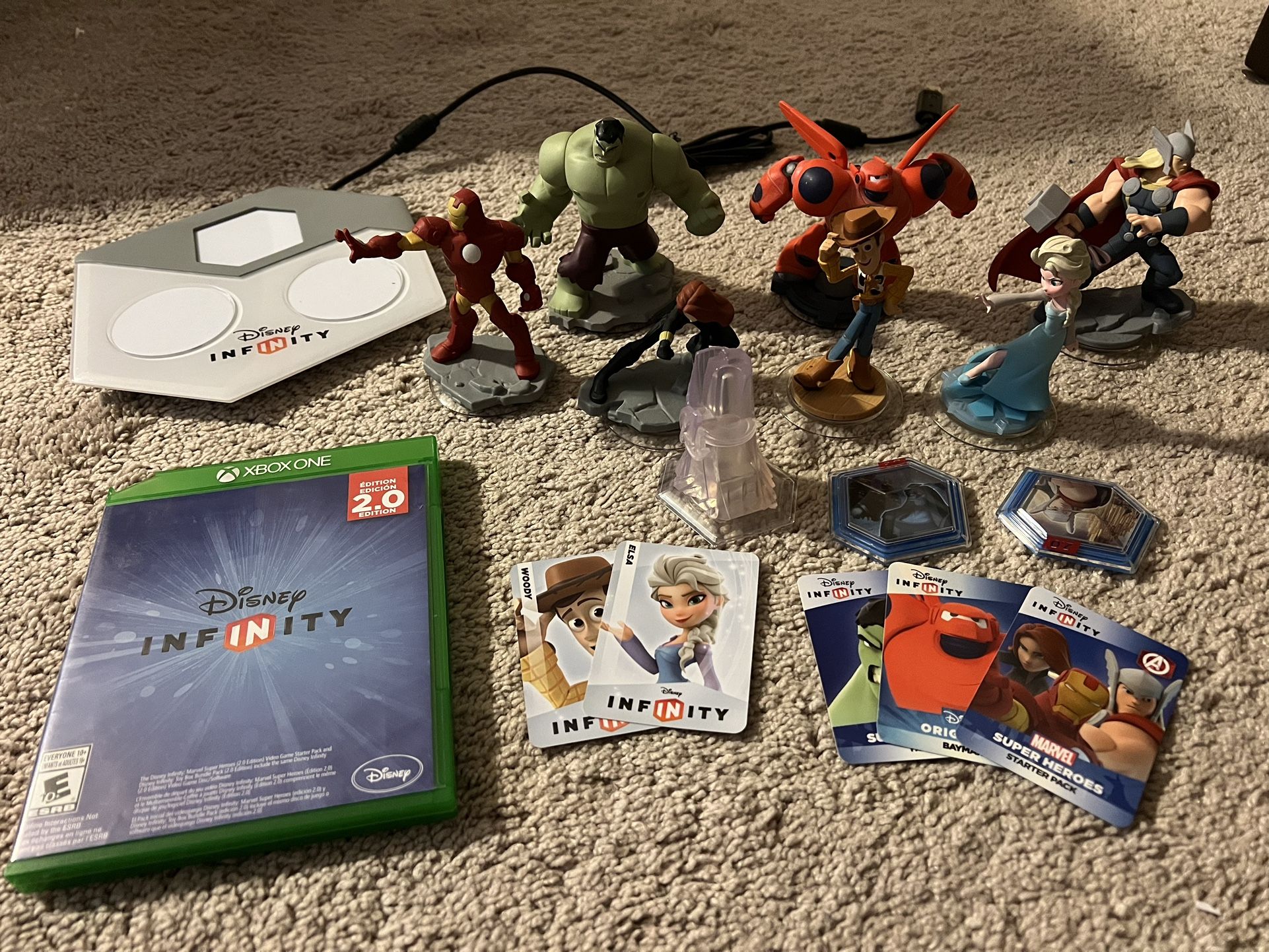 Xbox One Disney Infinity Game And Characters