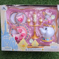 Disney Beauty and the Beast "Be Our Guest" Singing Tea Cart Playset – Mrs. Potts & Lumiere Toy 