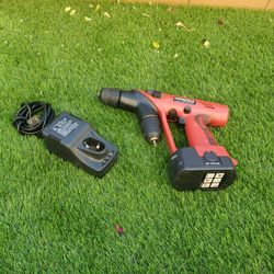 Mansfield Dual Drill w Charger Model 11-707 18V