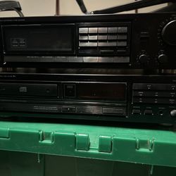 ONKYO tuner and Cd player w/JBL Speakers 