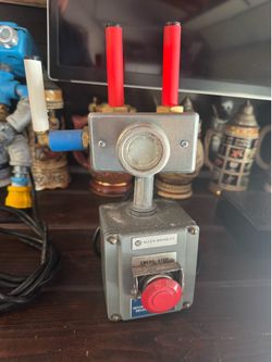 Light up little robot