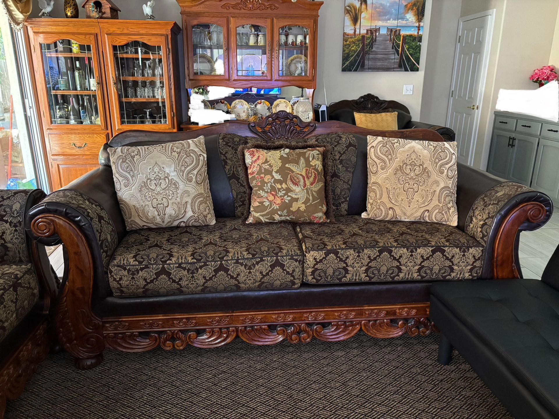 European Style Upholstered Sofa Carved Wood (FURNITURE OF AMERICA)