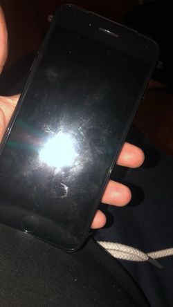 iPhone 7 lus new never used 32 fb unlock