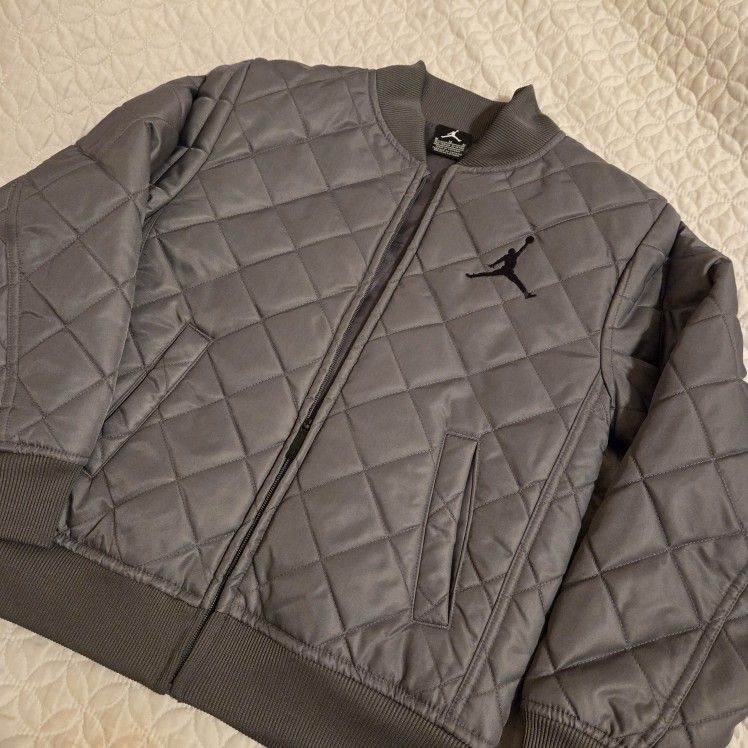 BOYS JORDAN JACKET SZ M 10-12 YRS