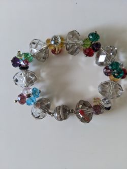 COLORFUL SWAVORSKI CRYSTAL BRACELET WITH MAGNETIC CLOSURE 43 gm & 7 inches Long