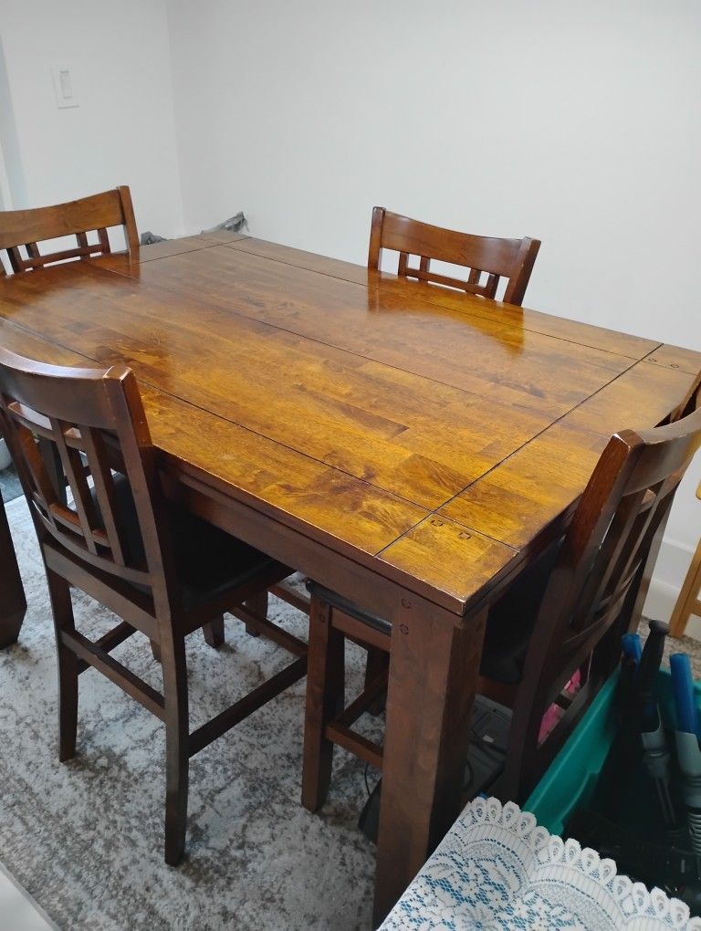 Solid Wood Dining Room Table With 4 Chairs And Expander