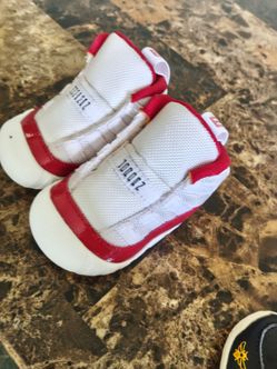 Baby Jordan High-Top Sneakers White Red