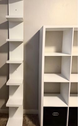 cubby bookshelf/ wall shelf
