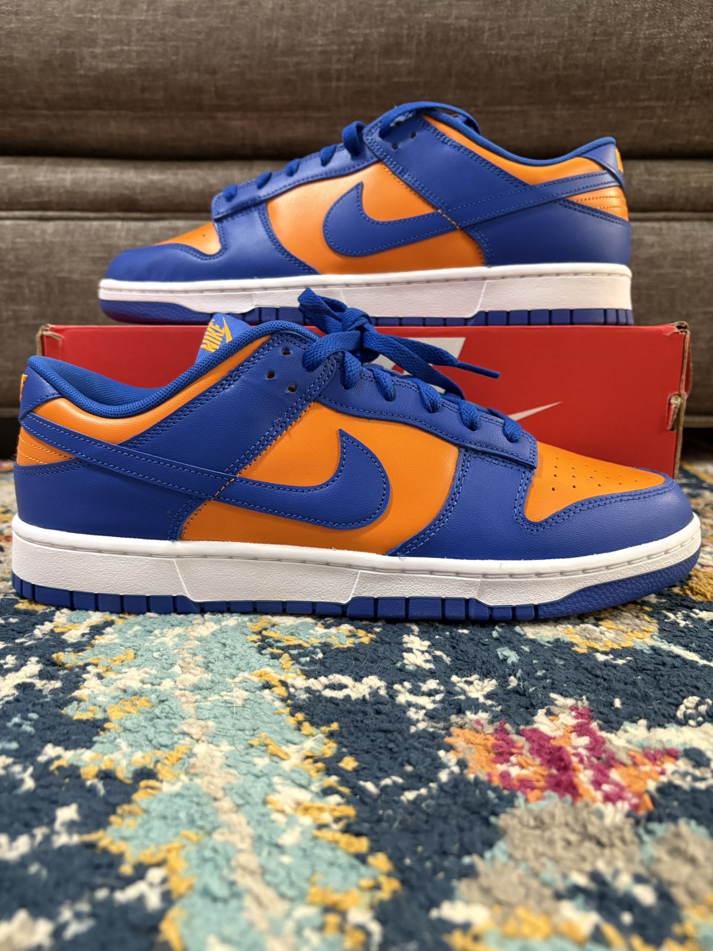Nike Dunk Low “Knicks”