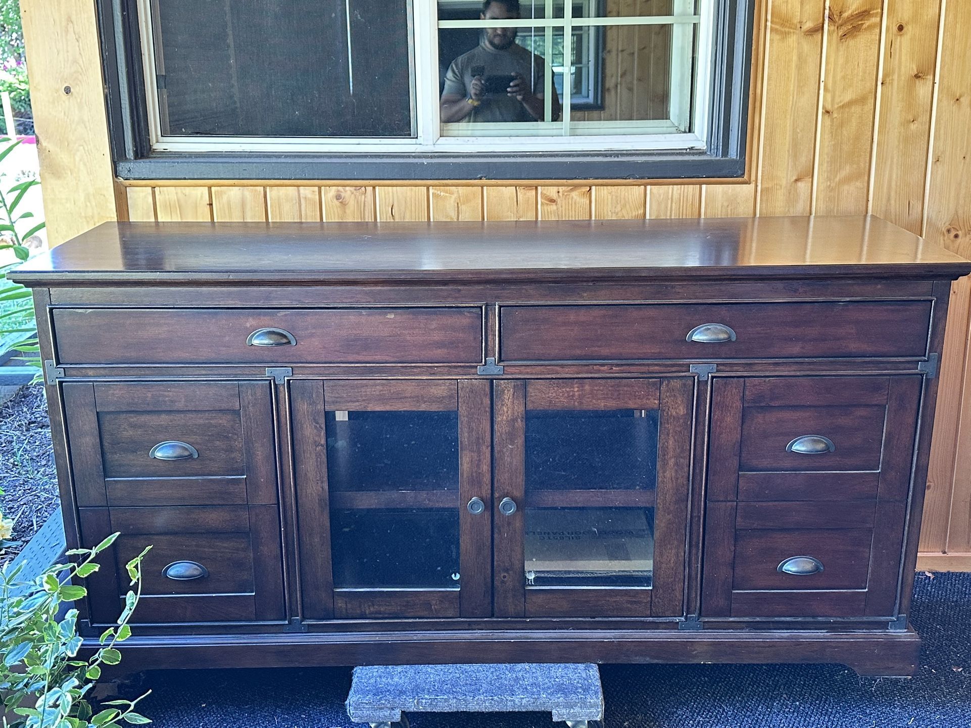 65” Entertainment Center / TV stand