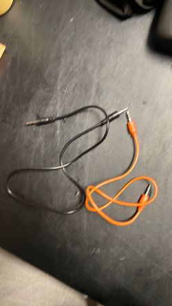Aux cables