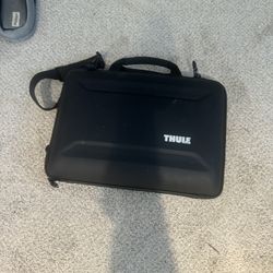 Thule Hard shell 13 In Case 