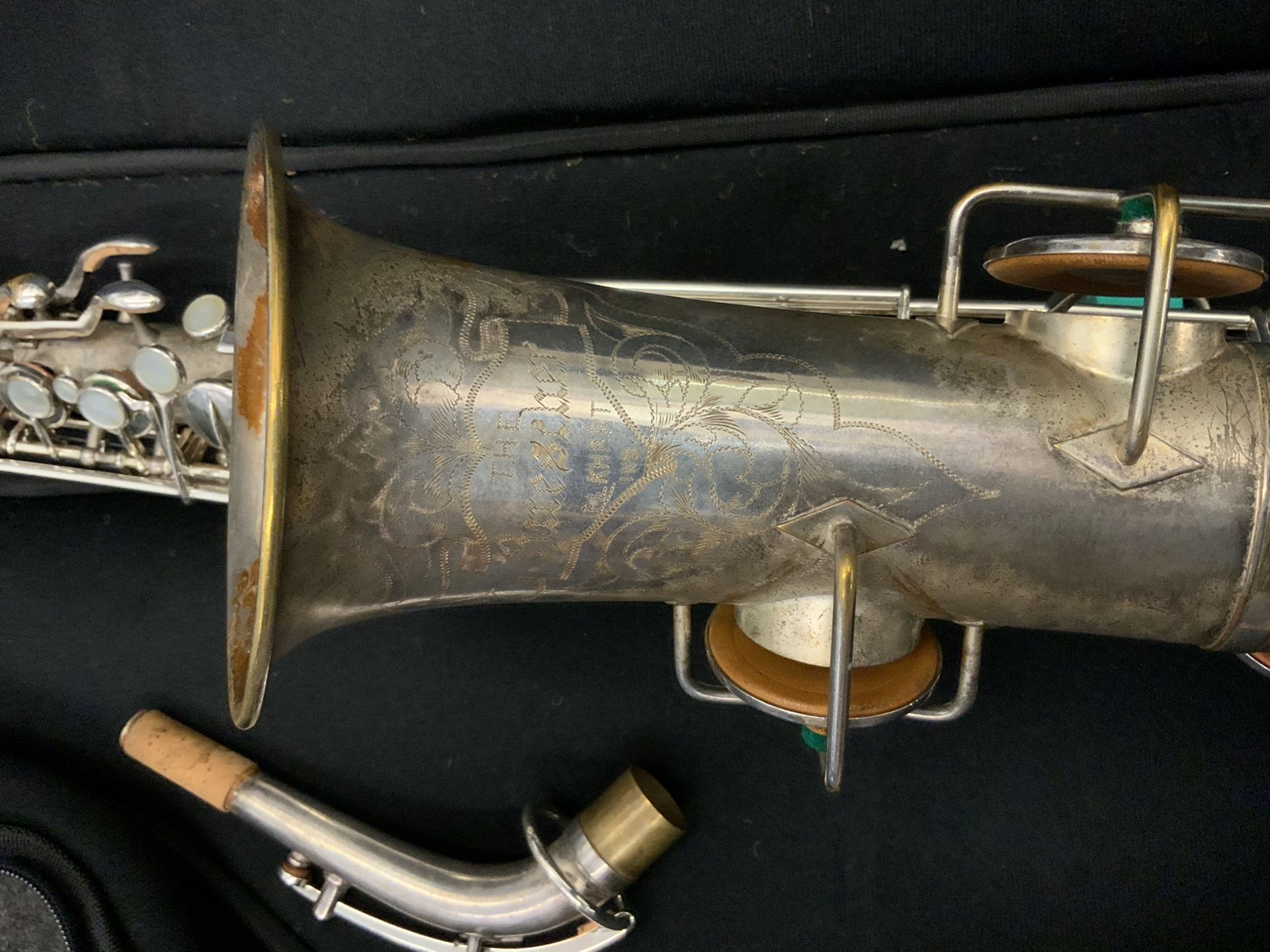 Vintage buescher Elkhart ind saxophone