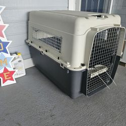 Large Traveling Dog Carrier Crate