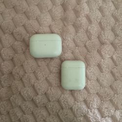 Apple Airpods CASE ONLY