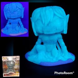 Funko Pop, Glow Attack on Titan Eren + Blacklight 