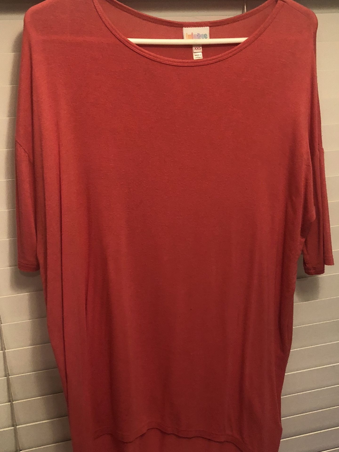Lularoe Irma Tee XXS
