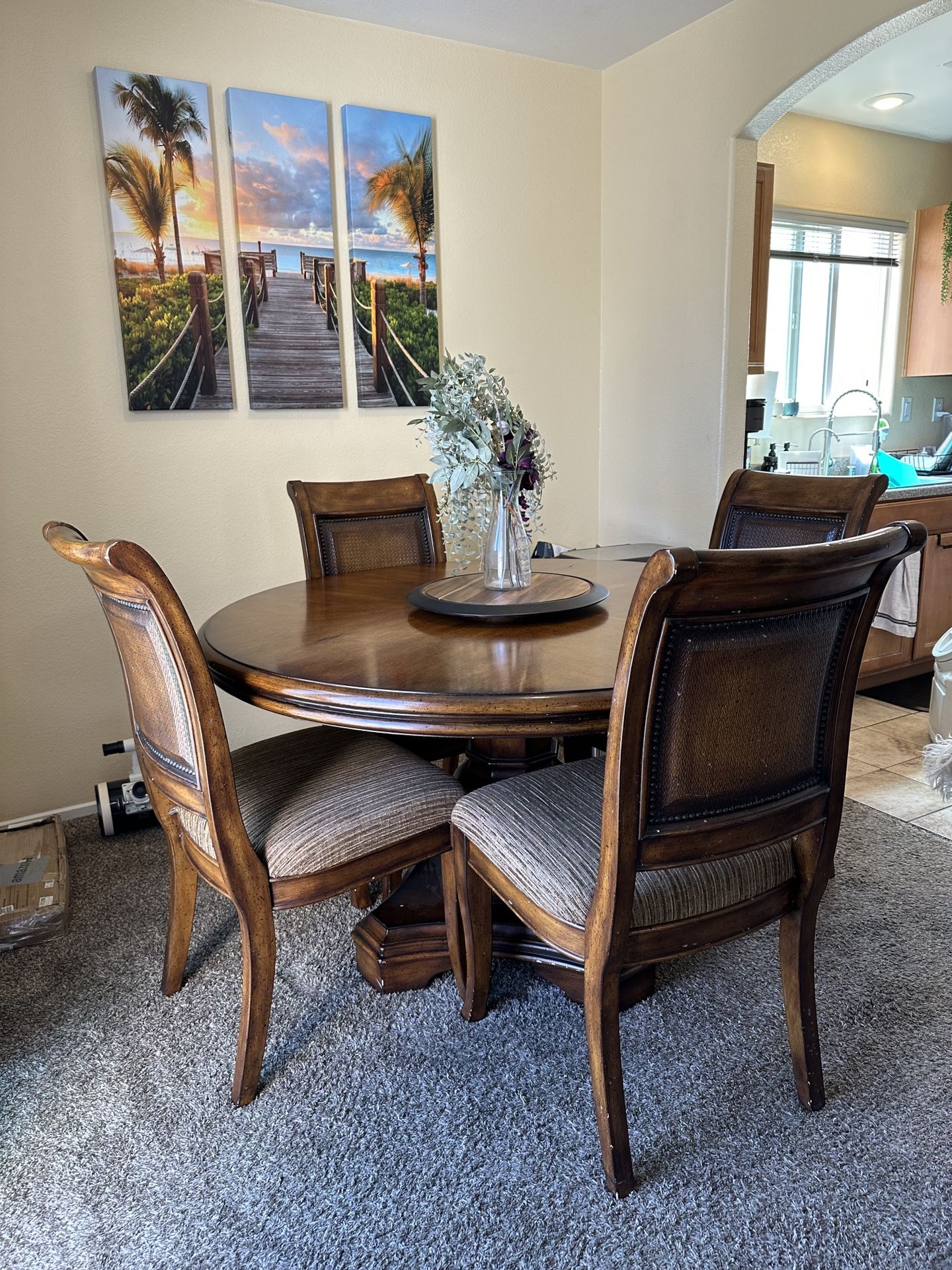 BEAUTIFUL DINING TABLE & FOUR CHAIRS BY ASHLEY