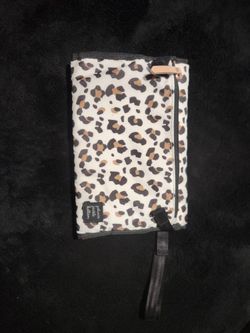 Petunia Pickle Bottom Nimble Diaper Clutch