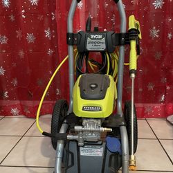 2500 PSI 1.2 GPM Electric Pressure Washer