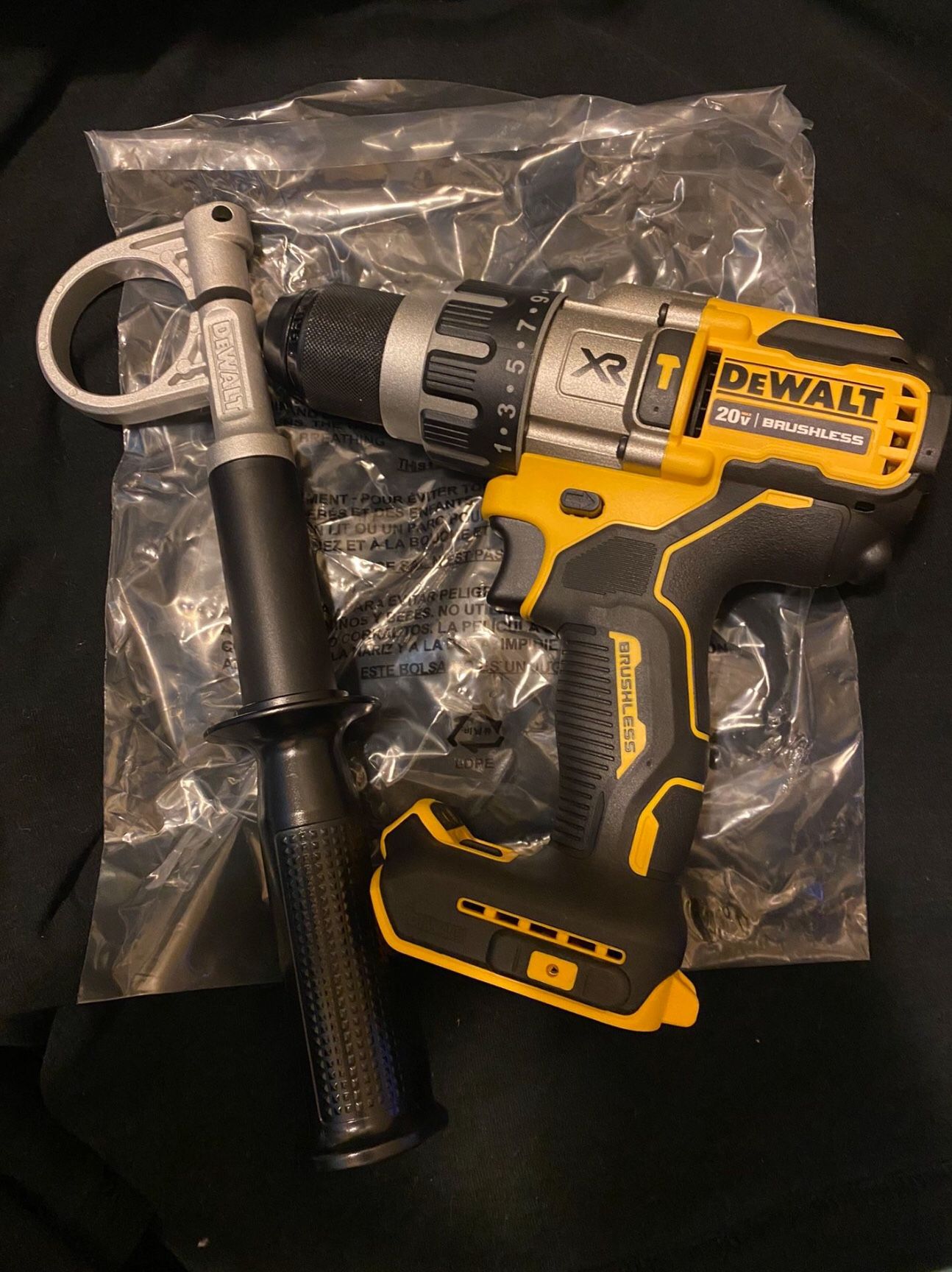 Dewalt 20 V Max Xr Cordless Brushless 3 Speed 1/2 In Hammer Drill