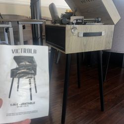 Victoria 5 in 1 turnable record player