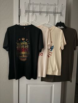 4 graphic T-shirts new