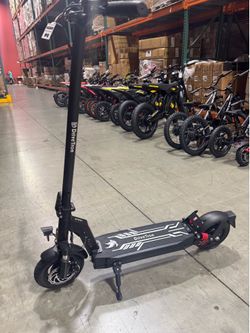 Long-range electric scooter