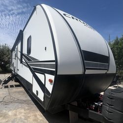 2021 Crossroads Cruiser 33BHB
