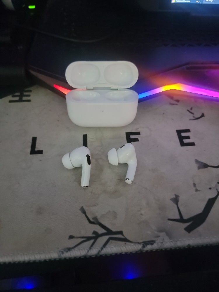Airpods Pro 2 (Lightly Used)
