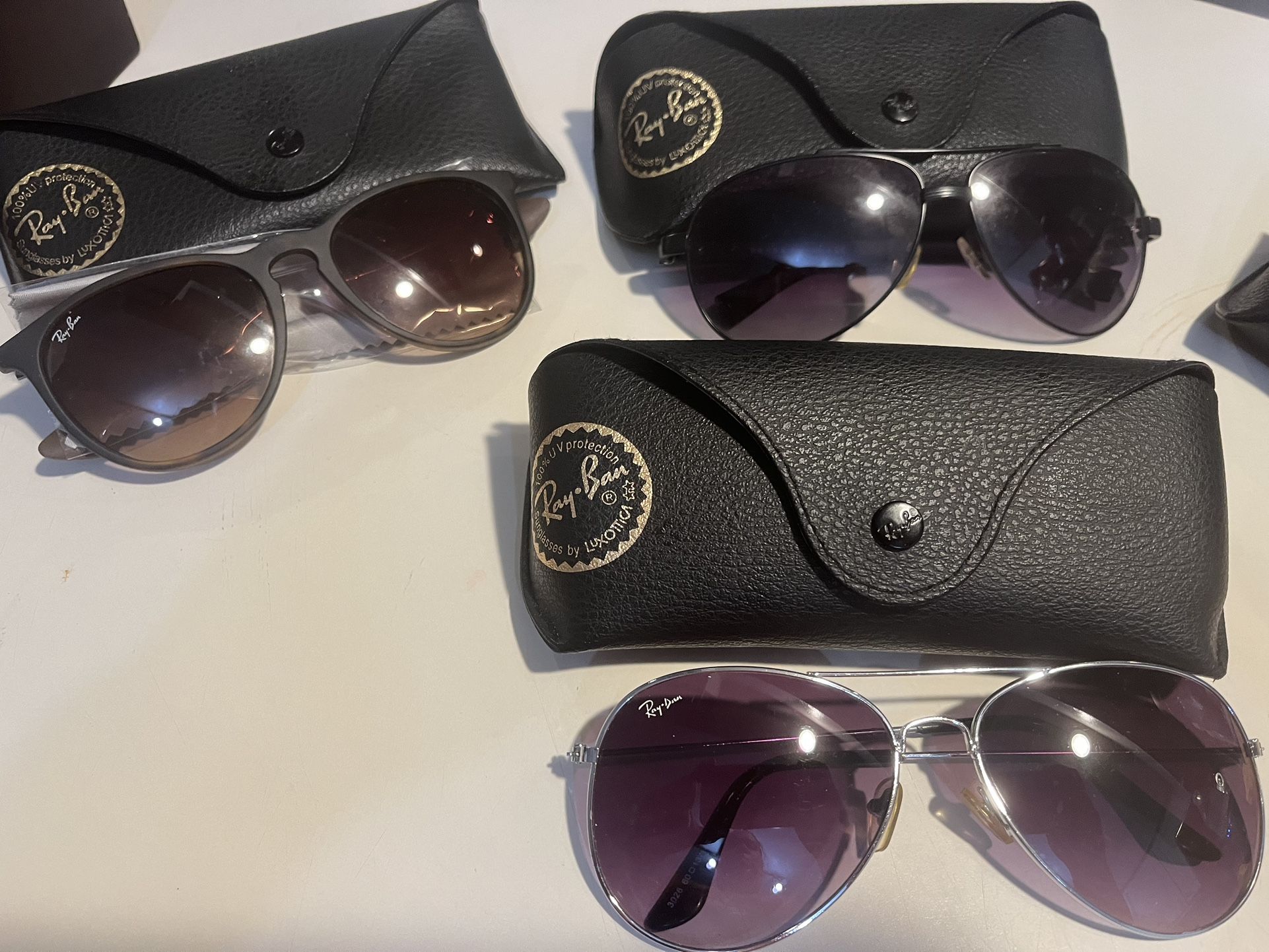 Ray Ban $80. Cada Uno