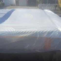 King Luxury Model Tempur-Pedic Elite Breeze-new- Or- King Saatva Luxury Firm 14.5 Inch Demo Still New Condition-Delivery Available Today-Cali King Too