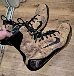 Nike Kobe 9 PRM Snakeskin size 10.5
