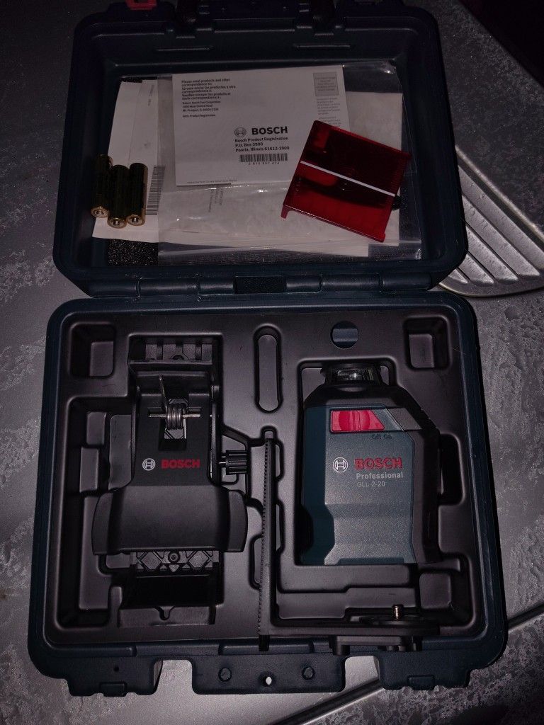 Bosch GLL2-20 Self-Leveling 360 Degree Horizontal Cross-Line Laser