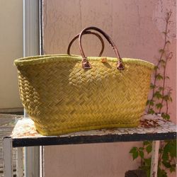 Straw Bag Leather Handles Wide Bottom Carryall “le Comptoin De La Plage” Pale Green 20x12x9”