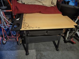 Art Table