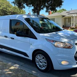 2018 Ford Transit Connect XLT , 39K Miles, Only 1 Owner, Clean Title